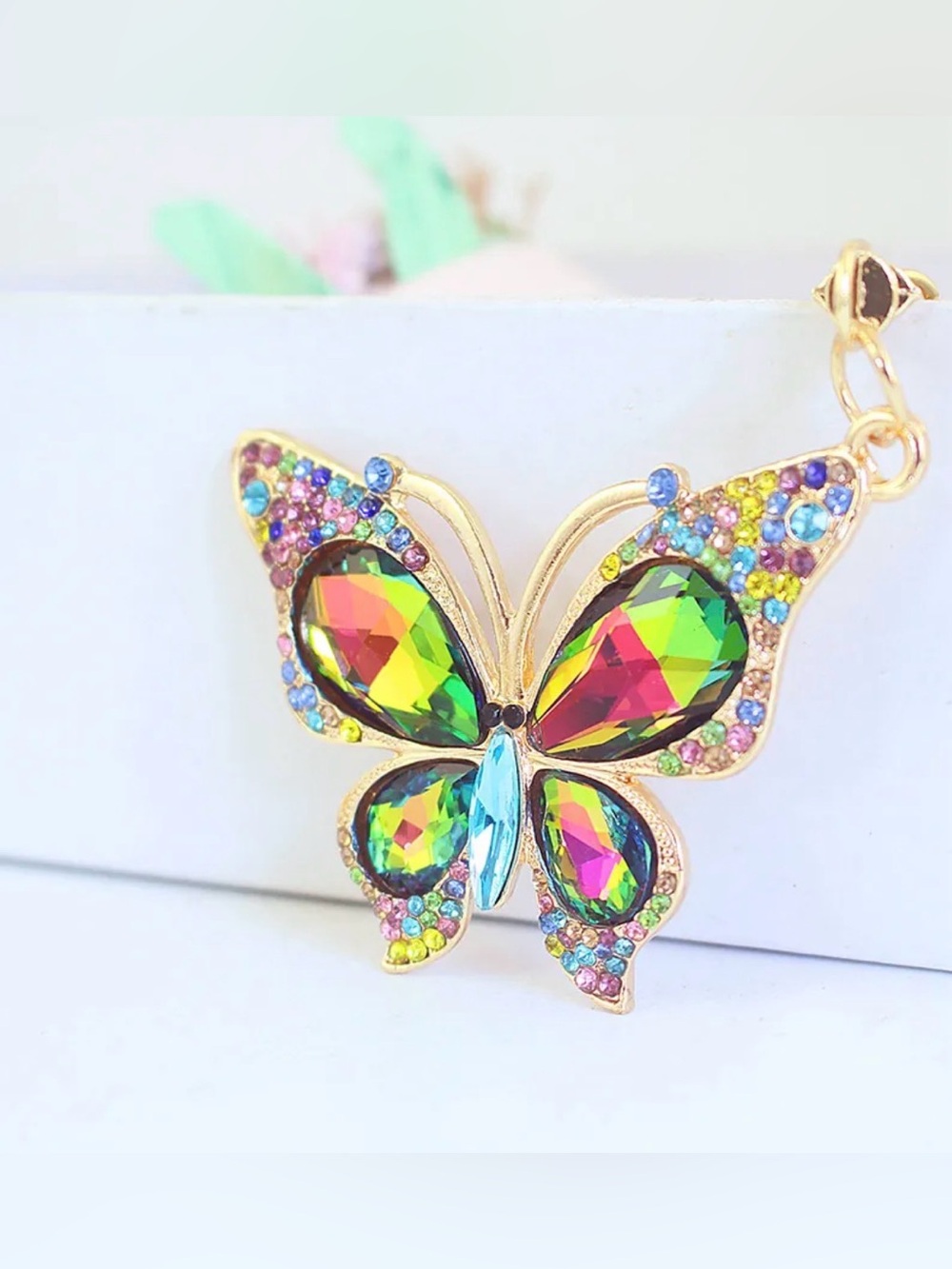 Crystal Butterfly Keychain Gold Plated - Picture 3 of 5